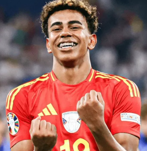 <a href='/news/tag/258/p/1.html' style='color: blue;'>巴萨</a>区域协调员博扬谈青训与亚马尔：冷静心态与成长护航