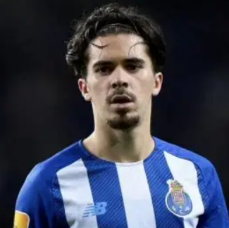 法甲赛场数据洞察：维蒂尼亚触球频次领跑<a href='https://www.dora-dosun.com/news/tag/1021758/p/1.html' style='color: blue;'>五大联赛</a>