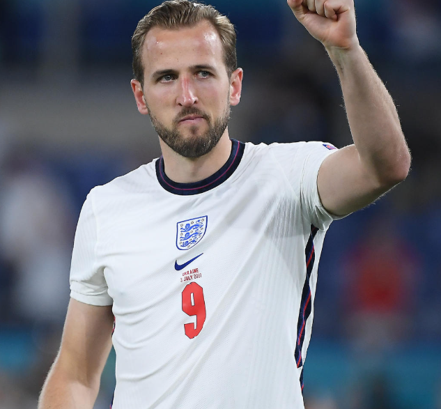 拜仁慕尼黑引援策略调整：杰克逊或离队，凯恩替补成新焦点