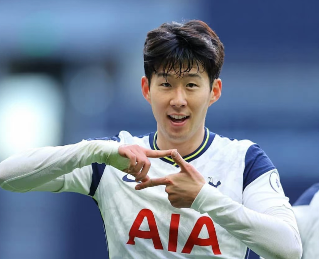 孙兴慜:热刺情未了,未来路犹长