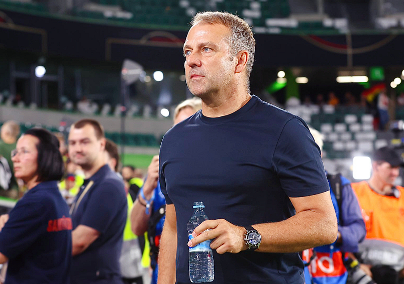 《每日体育报》剖析：佩德里加维缺阵下，弗里克中场布局难题与德