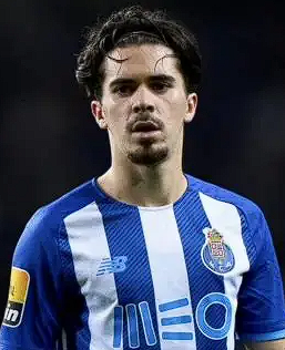 斯科尔斯论中场：维蒂尼亚受赞，<a href='https://www.dora-dosun.com/news/tag/957955/p/1.html' style='color: blue;'>英格兰</a>队中场之思