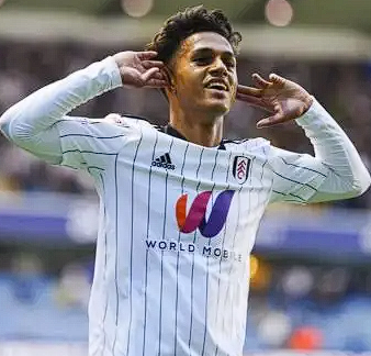 利兹联冬窗引援遇阻：卡瓦略<a href='/news/tag/1054688/p/1.html' style='color: blue;'>加盟</a>可能性微，目光转向他处