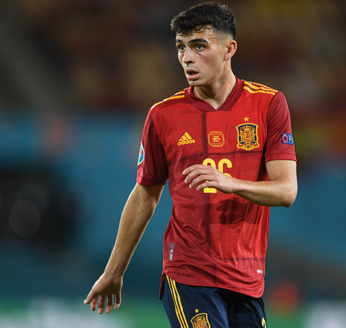 佩德里伤退后<a href='/news/tag/258/p/1.html' style='color: blue;'>巴萨</a>中场调整策略深度分析