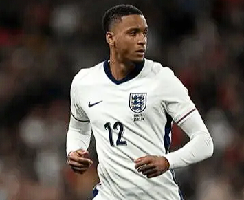 <a href='/news/tag/1122604/p/1.html' style='color: blue;'>利物浦主</a>场奏凯维拉虽败犹荣，孔萨坦言失误受惩需保持信心