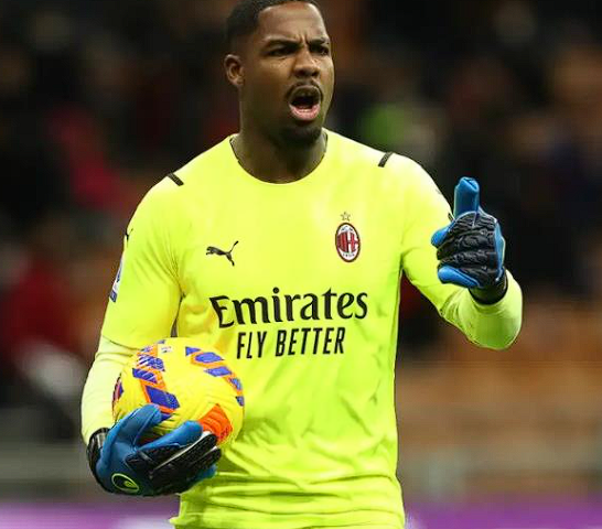 米兰与迈<a href='/news/tag/1078780/p/1.html' style='color: blue;'>尼昂</a><a href='/news/tag/1100558/p/1.html' style='color: blue;'>续约</a>僵局：现状、过往与未来走向