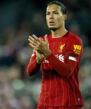 利物浦胜<a href='https://www.dora-dosun.com/news/tag/286/p/1.html' style='color: blue;'>皇马</a>赛后:范戴克谈外界声音与领导力展现