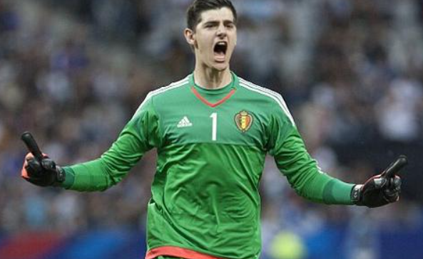 库尔图瓦欧冠高光：以&ldquo;叹息之墙&rdquo;之姿捍卫<a href='/news/tag/286/p/1.html' style='color: blue;'>皇马</a>尊严