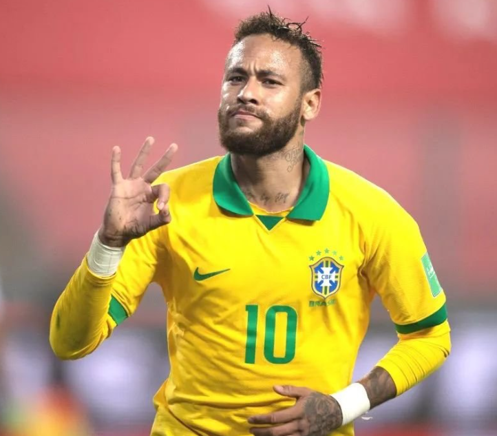 内马尔复出后或缺席关键战，桑托斯谨慎应对人造草皮挑战