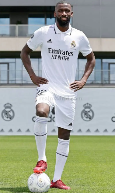 <a href='https://www.dora-dosun.com/news/tag/286/p/1.html' style='color: blue;'>皇马</a>与吕迪格续约进程解析：伤病暂缓，未来可期