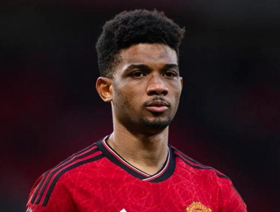 英超第11轮:阿玛德妙传助姆伯莫破门,曼联先声夺人且自身状态