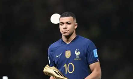 世预赛大胜后姆巴佩谈皇马近况：直面质疑，目标全冠