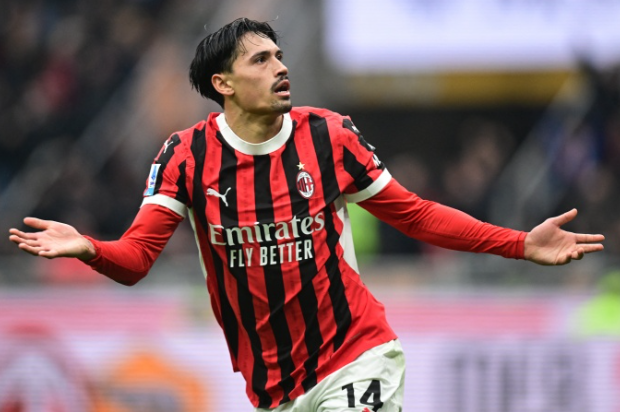 赖因德斯谈世预赛关键战、联赛替补经历与家族<a href='https://pinpai.ceshi9.cn/news/tag/328.html' style='color: blue;'>足球</a>遗憾