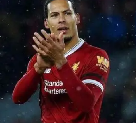 范戴克回应鲁尼批评引热议,希勒直言应以赛场表现正名