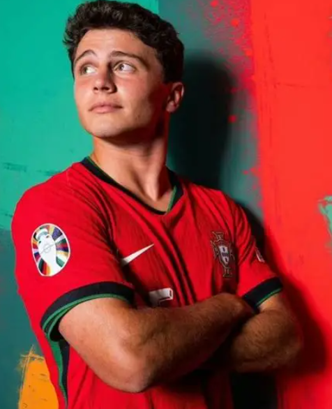 若昂&middot;内维斯：世预赛大胜后的深度剖析