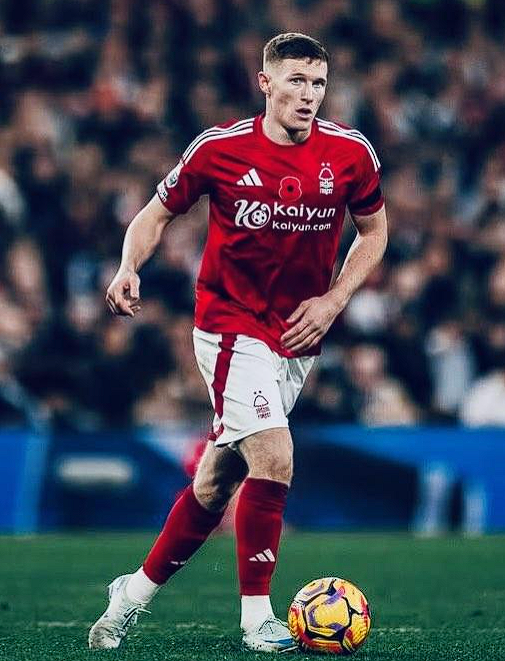 曼联球员评价:卡塞米罗与埃利奥特·安德森的未来展望