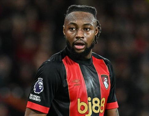 英超豪门竞逐塞梅尼奥:转会市场焦点人物的动态追踪