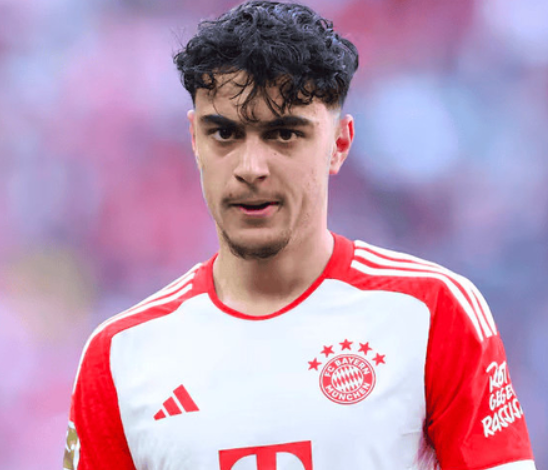 拜仁逆转弗赖堡:帕夫洛维奇谈赛场得失与欧冠备战