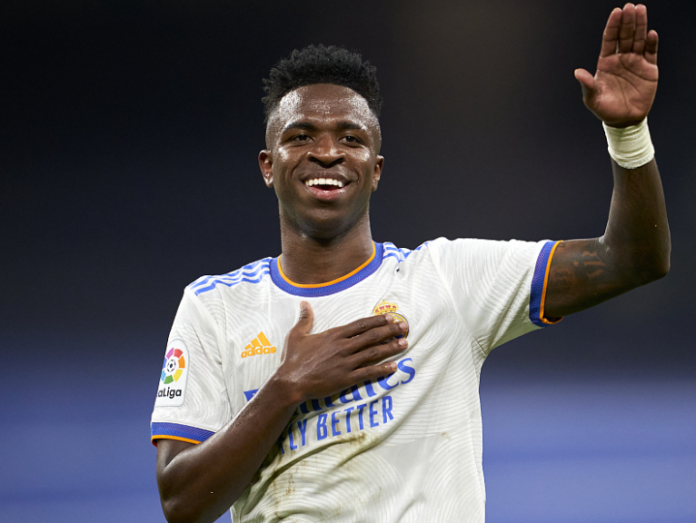 卡尼萨雷斯剖析<a href='https://www.dora-dosun.com/news/tag/286/p/1.html' style='color: blue;'>皇马</a>困境：维尼修斯与阿隆索成焦点