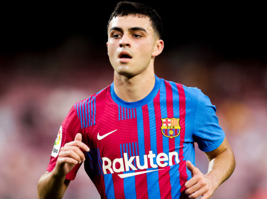 佩德里等球员回归，弗里克盼巴萨逆袭争冠