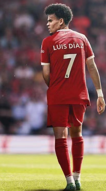 赖特·菲利普斯评利物浦转会决策:放走迪亚斯乃重大失误