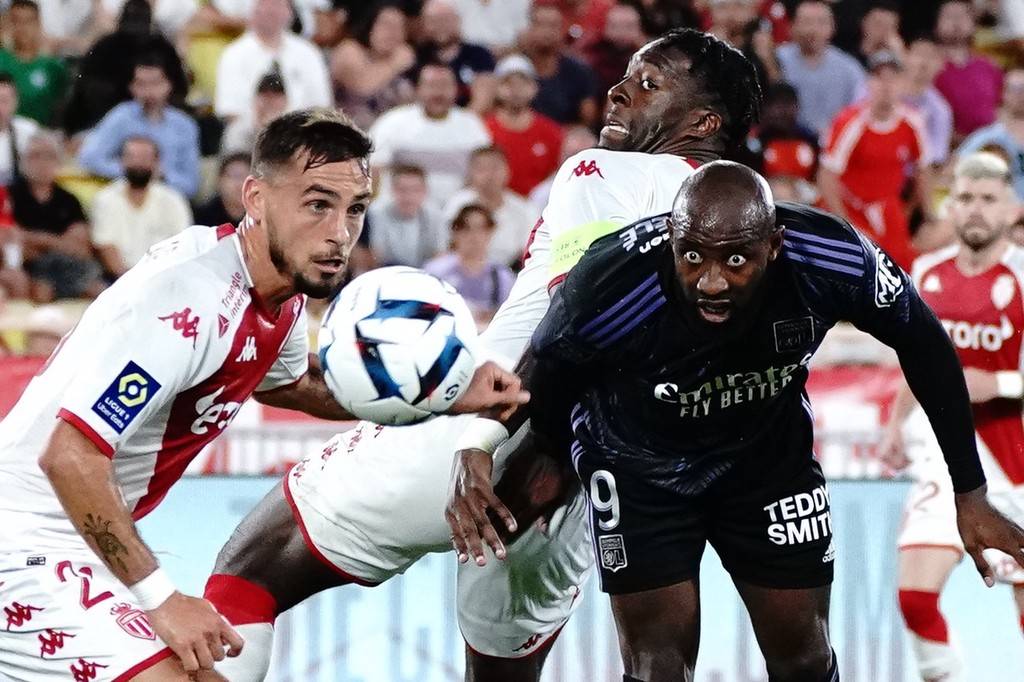 摩纳哥欧冠征途：逆境中绽放的韧性之花