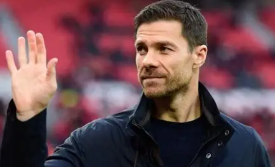 <a href='/news/tag/1076581/p/1.html' style='color: blue;'>西甲皇马</a>三连平让榜首，阿隆索质疑关键判罚未<a href='/news/tag/1258/p/1.html' style='color: blue;'>VAR</a>回看