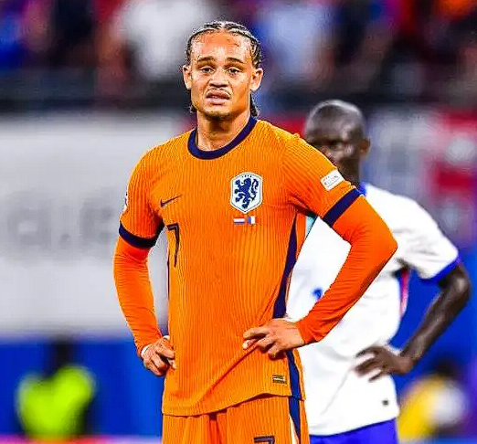 英超赛场:热刺奏凯,哈维·西蒙斯赛后畅谈心声