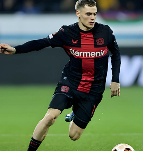 英超焦点战：利物浦平局背后，<a href='/news/tag/1107941.html' style='color: blue;'>维尔茨</a>的尴尬数据与天价转会之思