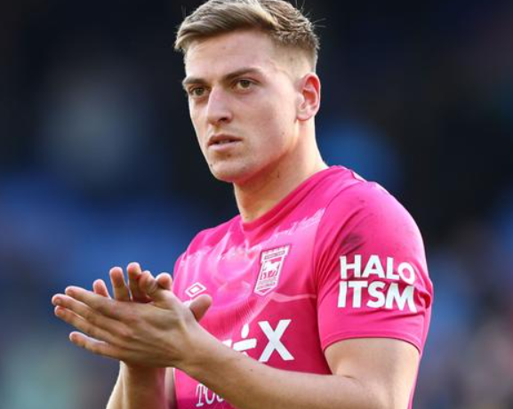 <a href='https://www.dora-dosun.com/news/tag/1105525/p/1.html' style='color: blue;'>切尔西前锋</a>德拉普伤情更新：预计四周后重返赛场