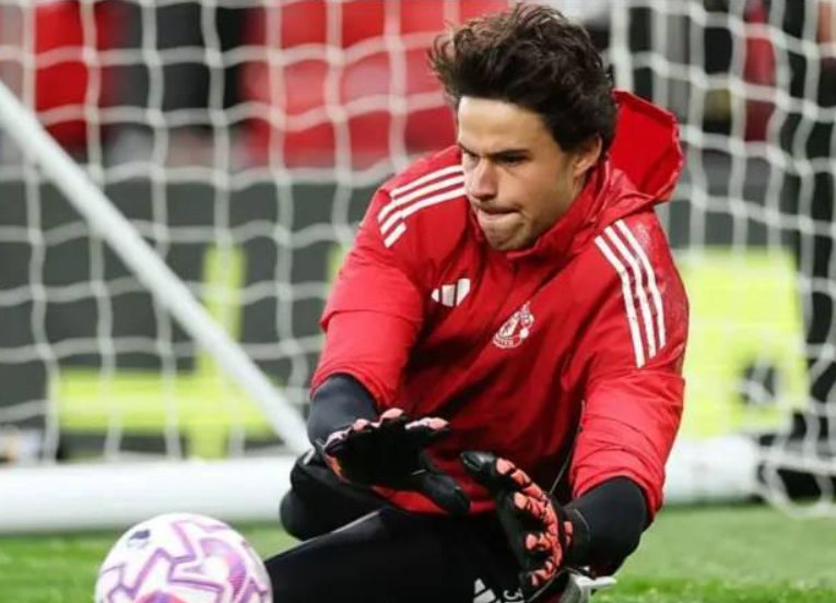 曼联门将更迭成效显著：拉门斯获旧将盛赞