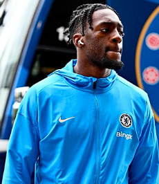 迪乌夫盛赞迪萨西：从切尔西困境到西汉姆联的崛起